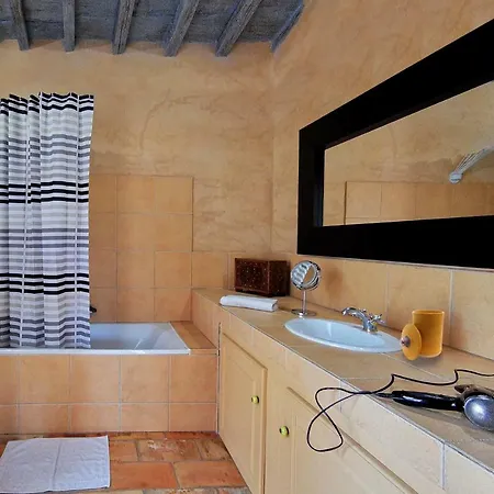 Casa de hóspedes La Bastide Du Farfadet Laudun